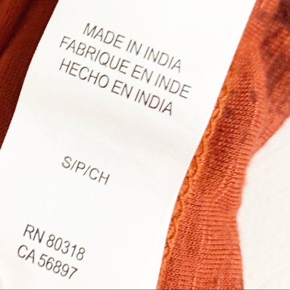 Lucky Brand Boho Print Viscose Blouse Scoop Neckline 3/4 Bell Sleeves Buttons - Picture 11 of 13